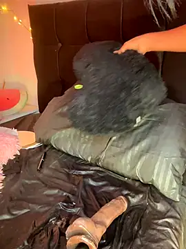 monse_cat's cam snapshot