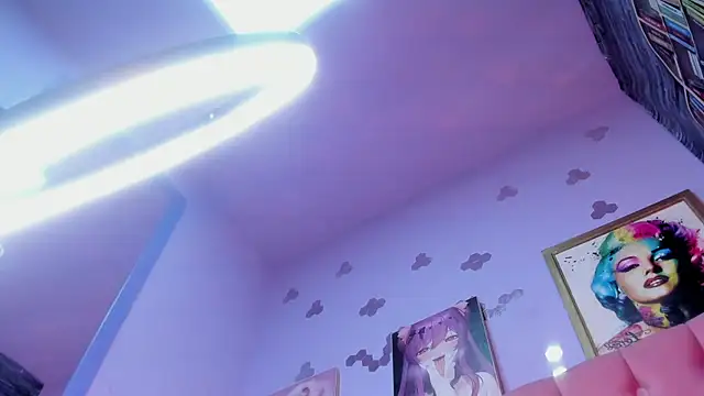 Megan_Luxe's cam snapshot