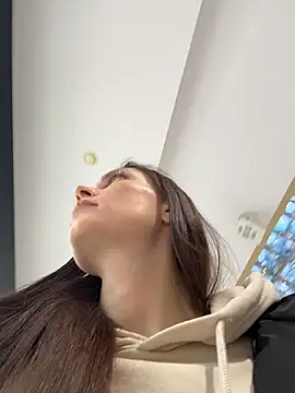 ZaraHill live sex cam