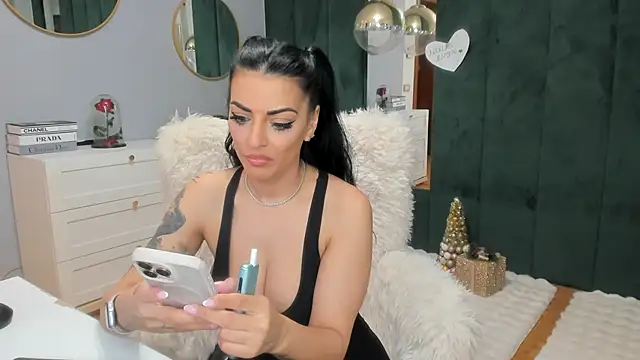 ElisaBaxter live sex cam