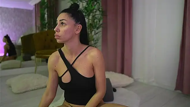 MyaBlack's cam snapshot