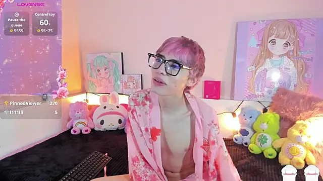 Strawberry_Kitty_'s cam snapshot