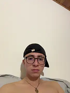 CamiRojas_boy's cam snapshot