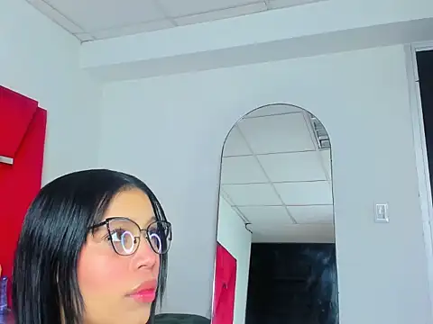 Mia_Scarlett18's cam snapshot