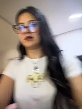 TAMARALEWISMD's cam snapshot