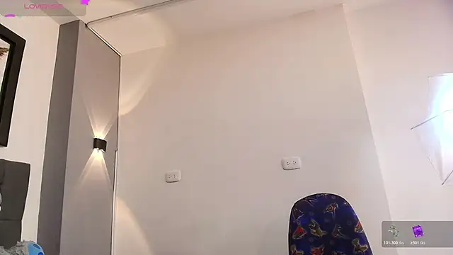 Andre_cloefoxx_'s cam snapshot