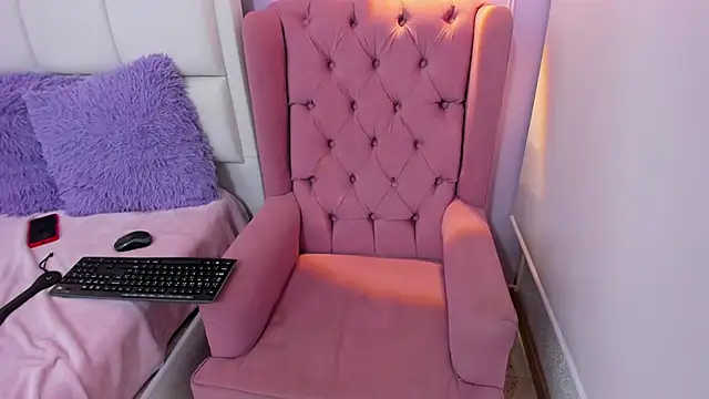 Ivonne_parker's cam snapshot