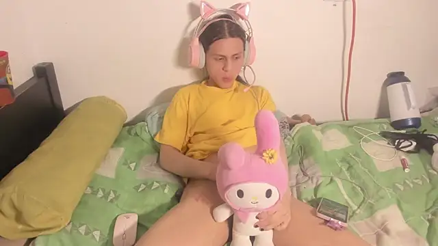 Petite-Goth live sex cam