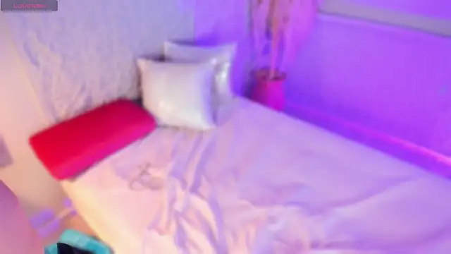 ArticaBelle's cam snapshot