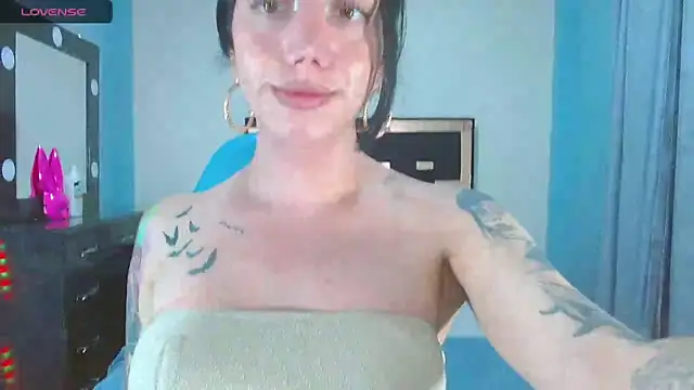 karla_zambrano live sex cam