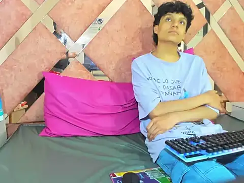 Yui_And_rin_'s cam snapshot