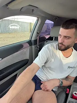 Pablo_Hornyguy95 live sex cam