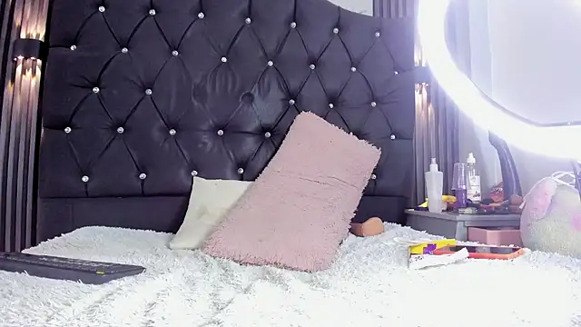 Natasha_Hart live sex cam