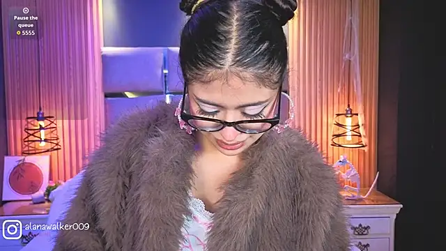 AlanaWalker9's cam snapshot
