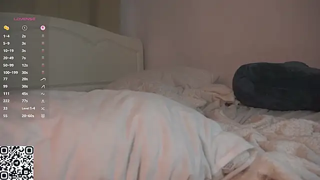 FluffKitty live sex cam