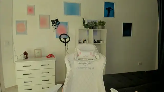 MiaVixxen's cam snapshot