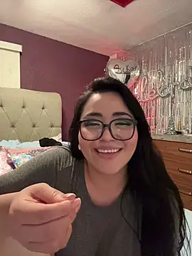 MyHoneyFrida's cam snapshot