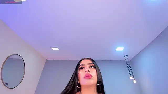 LeahLombardi_'s cam snapshot