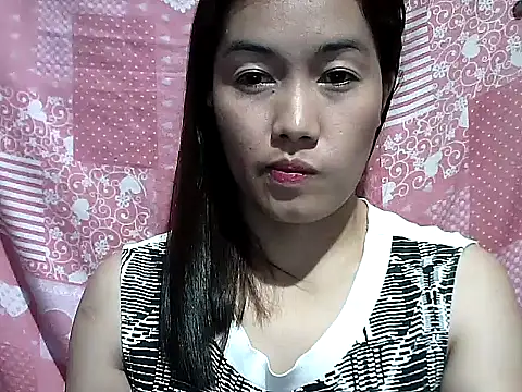 CreamyPussy30's cam snapshot