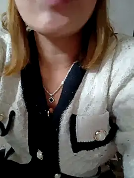 Melylyna's cam snapshot