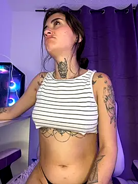 Maiaaa_11's cam snapshot