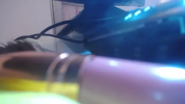 miaa_blu_t's cam snapshot