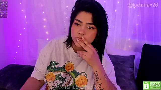 lucy26_'s cam snapshot