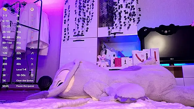 Emily__Mooree's cam snapshot