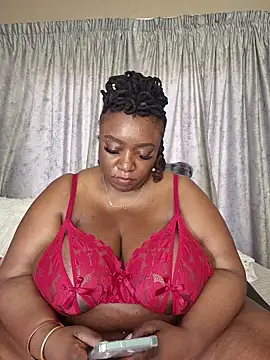 ThickianaRider live sex cam