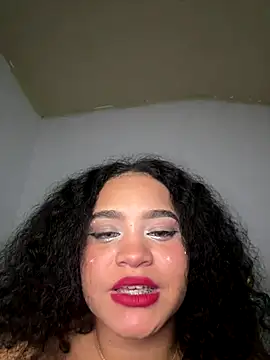 Lucy_wilson5 live sex cam