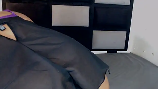 Freaky-boobs's cam snapshot