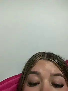 lily_rose26's cam snapshot