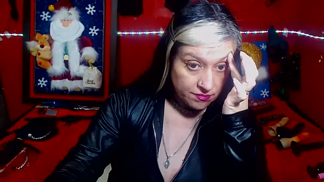 MATURE_Randy's cam snapshot