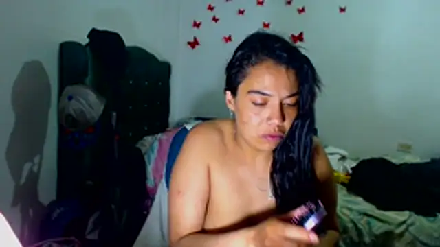 AmaraRoberts420's cam snapshot