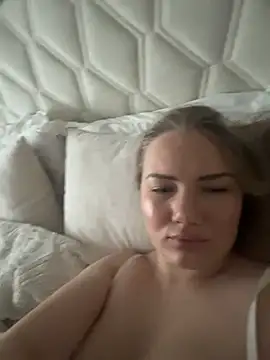 LianaCruz__'s cam snapshot