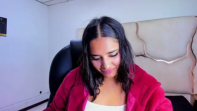 ScarletDoll's cam snapshot