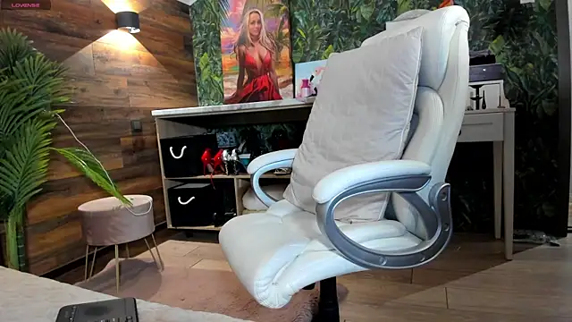 Alizee_Felidae's cam snapshot