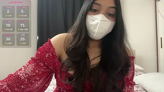 oviyakalra's cam snapshot