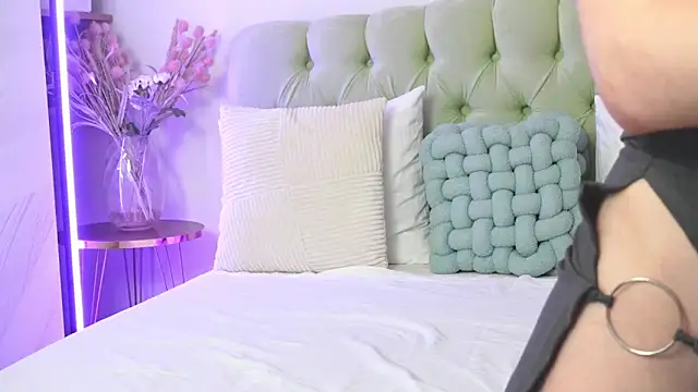 Britney_Lynn's cam snapshot