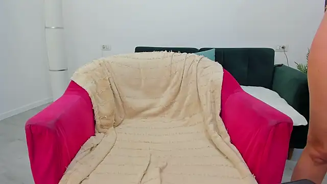 Arya_Anna's cam snapshot