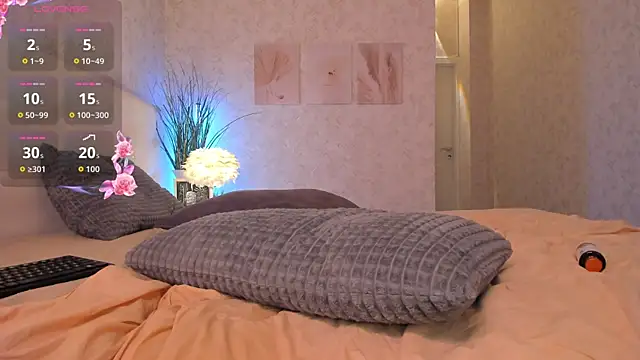 Emma__Leee's cam snapshot