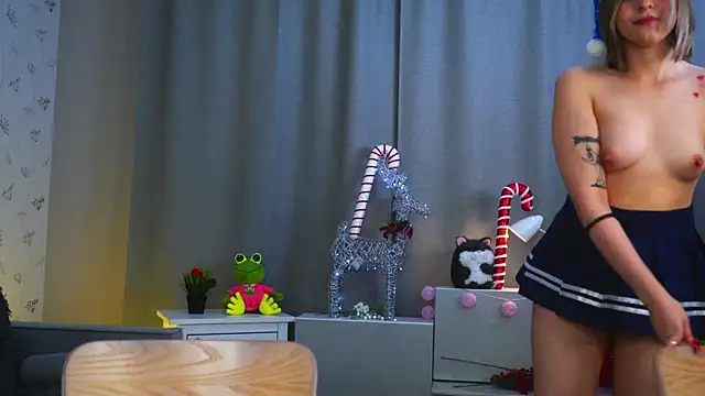 LorettaGladman's cam snapshot