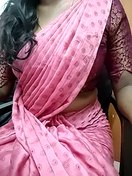 Tamilmallu-duskygirl03's cam snapshot