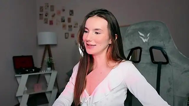 yourfrenchteacher's cam snapshot