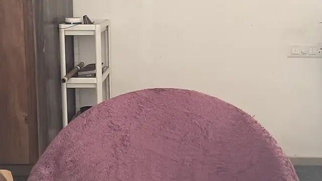 MakeMeAwareAah live sex cam