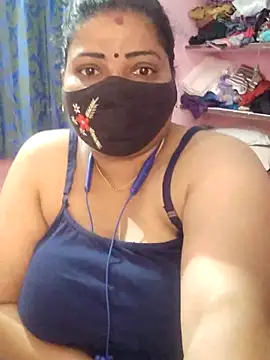 lathikaqueentamil live sex cam