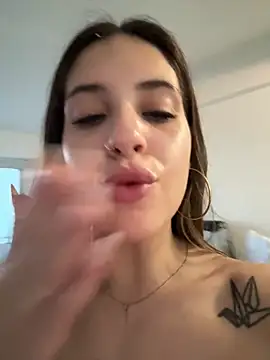 Lolykush's cam snapshot