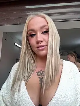 RollDolls's cam snapshot