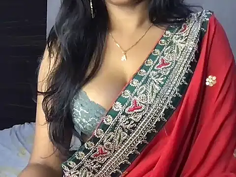 Haseen_Dilrubaa's cam snapshot