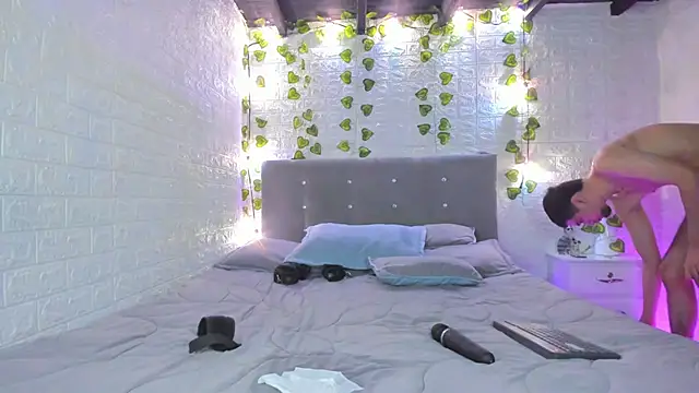 andyxraven_'s cam snapshot